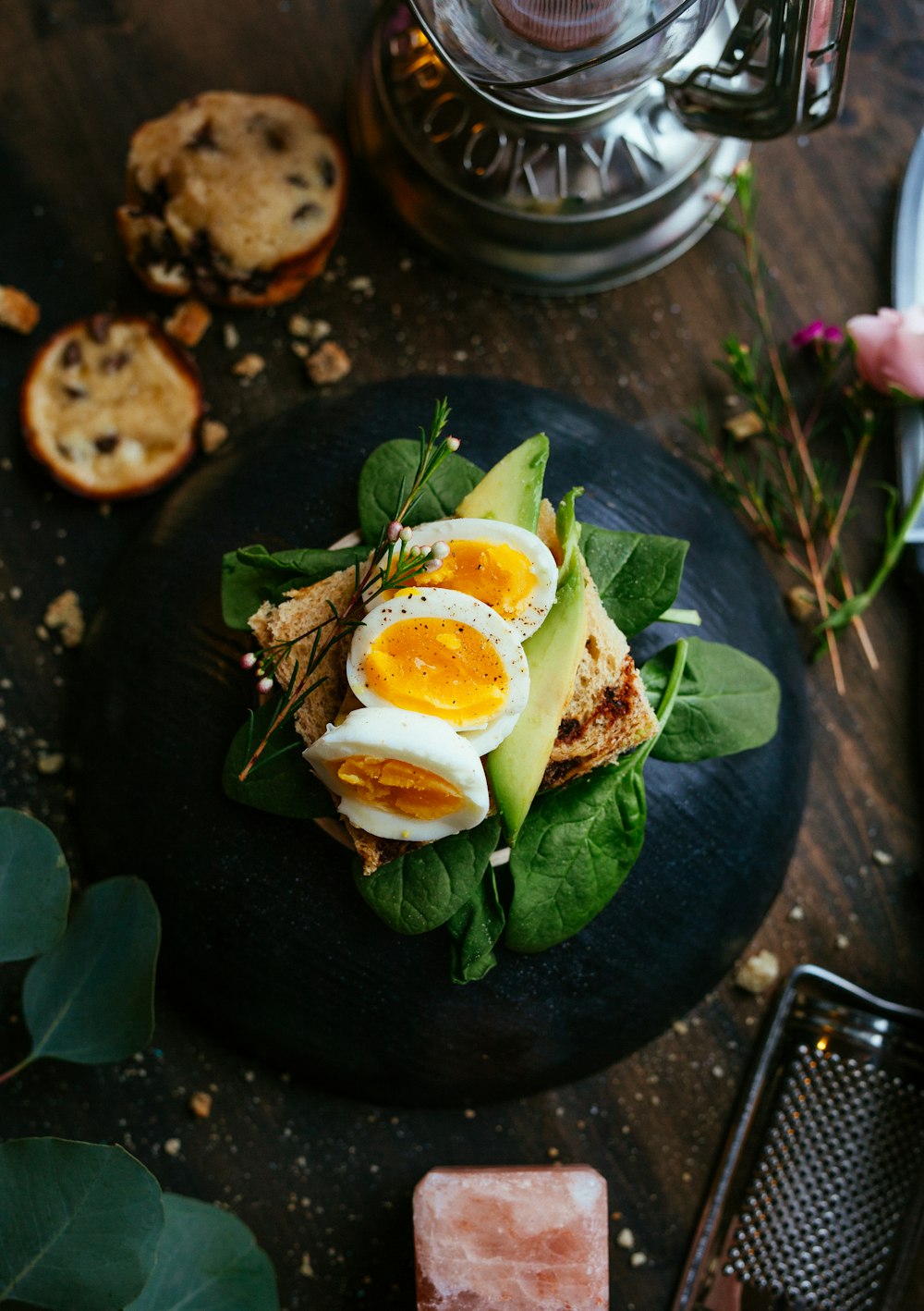 Eggs and protein-rich breakfast foods
